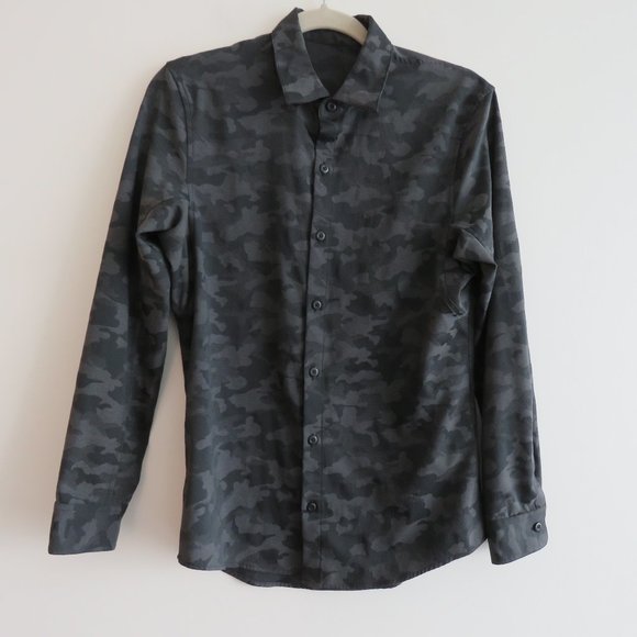 LULULEMON Down to the Wire Shirt in Black Obsidian Camo - Size S - Picture 3 of 15